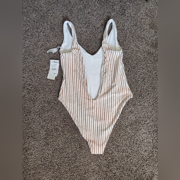 L*Space Bathing Suit - Picture 4 of 6